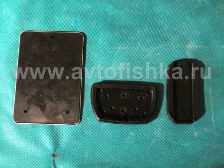 Toyota Land Cruiser Prado 120 (2002-2009) накладки на педали алюминиевые с логотипом "Prado", комплект 3 шт.