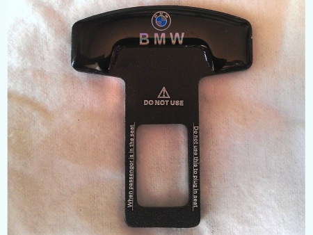 BMW вставка в замок ремня безопасности с логотипом, лакированная