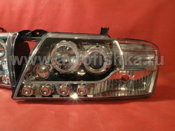Mitsubishi Pajero 3 (2000-2006) фары передние линзовые хромированные со светящимися ободками и светодиодной подсветкой, комплект 2 шт.