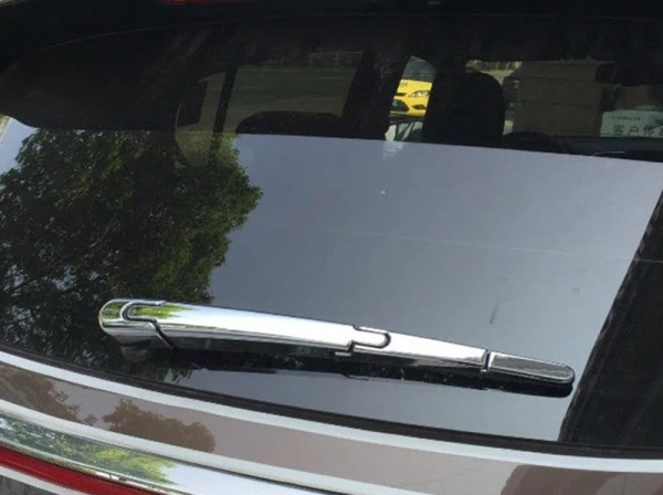 Kia Sportage (16–) Накладка на дворник пятой двери, 4 части, хром