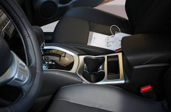 Nissan X-Trail (14–) Накладка на центральную панель управления,