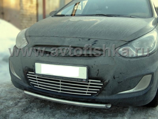 Hyundai Solaris (10-) накладка на решетку бампера