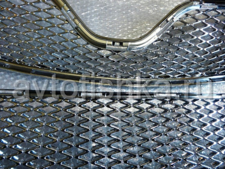 Toyota Corolla (11-13) верхняя решетка радиатора и нижняя переднего бампера хромированные, дизайн Bentley, комплект 2 шт.