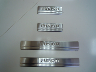 Ford Fusion (02–) Накладки на пороги, нерж., 4 части