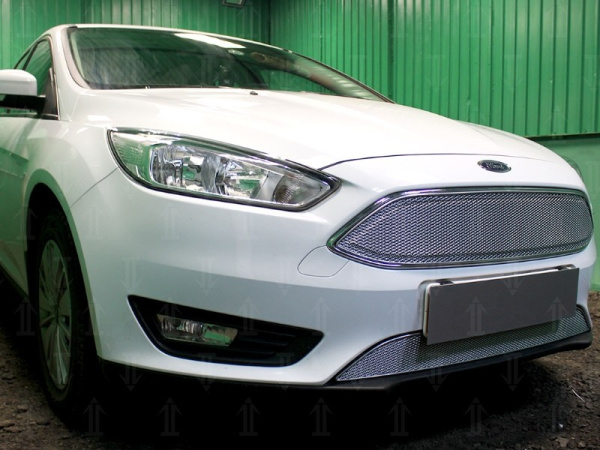 Ford Focus (14–) Защита радиатора Premium, хром, низ
