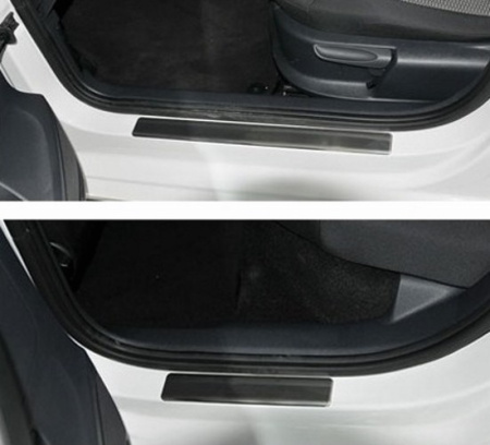 Volkswagen Polo (09–) Накладки на пороги, нерж., 4 части
