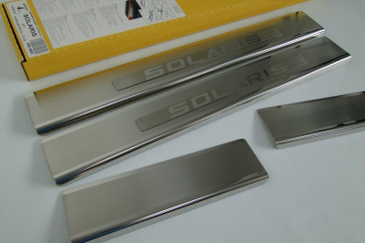 Hyundai Solaris (11-) накладки на внутренние пороги, к-кт 4шт.