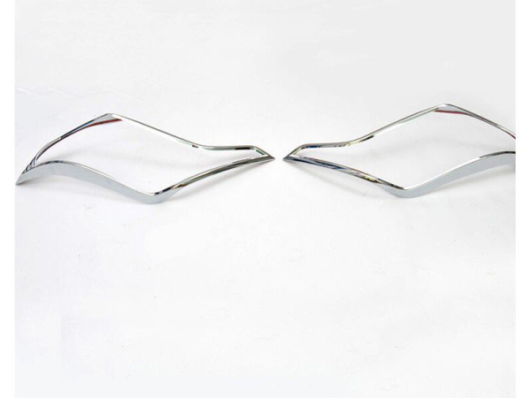 Toyota Land Cruiser Prado 150 (10-) пластиковые хромированные рамки на передние фары, комплект 2 шт.