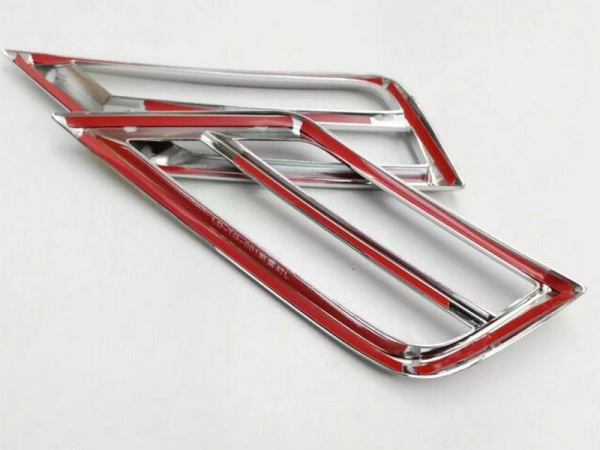 Volkswagen Tiguan (17–) Окантовка на передние противотуманные фары, верх, хром