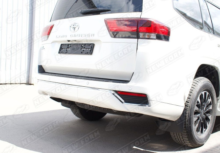 Toyota Land Cruiser LC 300 2021 - н.в. Комплект бамперов