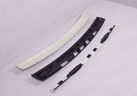 Land Rover Range Rover Sport 1 поколение 2005 - 2009 Накладка на крышку багажника