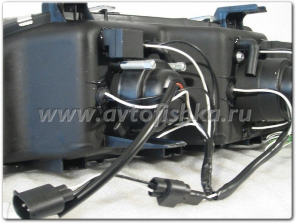 BMW 5 E39 фары передние, линзовые, с желтым поворотником, черные, комплект 2 шт.