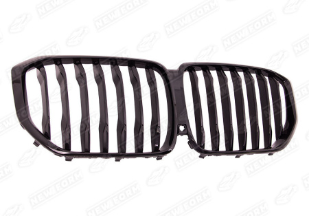 BMW X5 G05 2018 - 2023 Решетка радиатора штатная