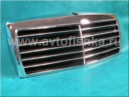 Mercedes W201 (82-93) 190E 190D решетка радиатора черная, дизайн "Авангард", с хромированной рамкой.