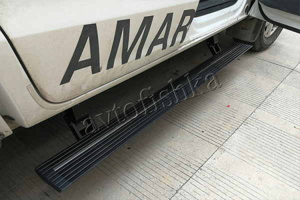 Amorok Crew Cab 2015+ штатные выезжающие электропороги автоматические