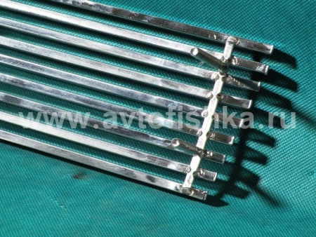 Toyota Land Cruiser 100 (03-07) решетки переднего бампера из нержавеющей стали, вставки, комплект 2 шт.