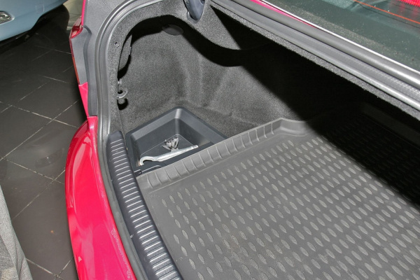 Коврик в багажник LEXUS IS250 2005-2013, сед. (полиуретан)