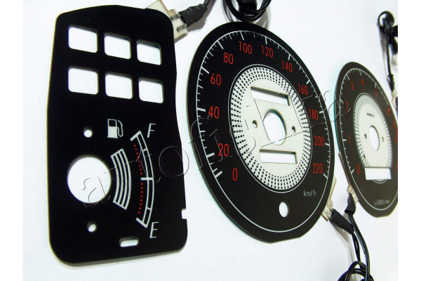 Toyota Corolla E11 светодиодные шкалы (циферблаты) на панель приборов - дизайн 1