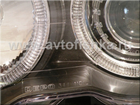 BMW 3 E46 (98-01) 4 дв. фары передние линзовые черные, со светящимися ободками, с поворотниками, комплект лев.+прав.