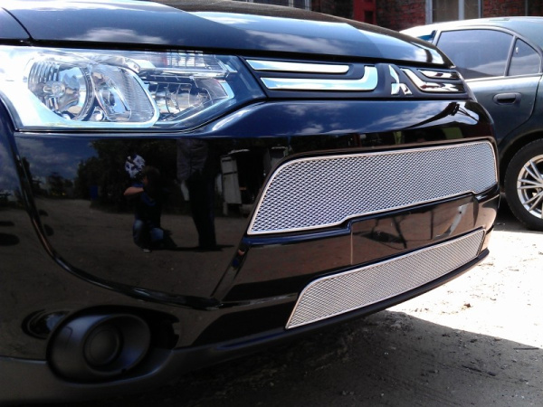 Mitsubishi Outlander (12–13) Защита радиатора Premium, чёрная, верх