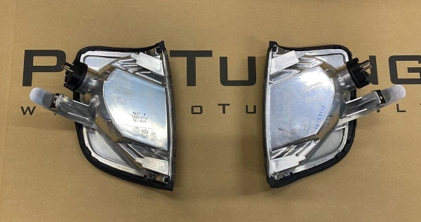 Mercedes W124 (84-95) поворотники передние тонированные штатные, комплект 2 шт.