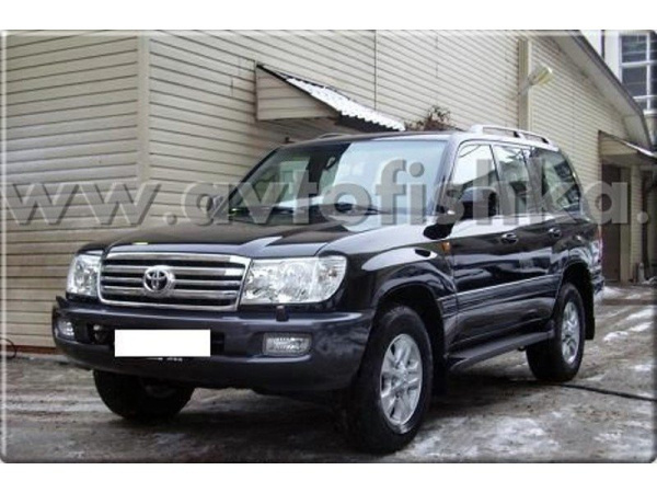 Toyota Land Cruiser 100 (03-07) радиаторная хромированная решетка, с эмблемой, оригинал.