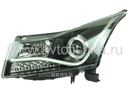 Chevrolet Cruze (08-) черные линзовые передние фары со светящимися ободками и диодной подсветкой в стиле Audi A8, комплект 2 шт.