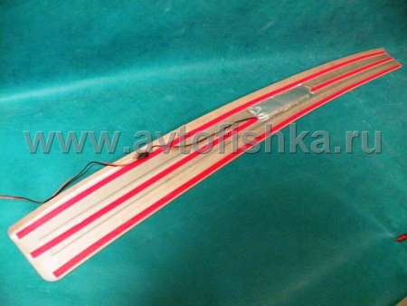 Toyota Land Cruiser Prado 120 (02-09) накладка заднего бампера верхняя, хромированная, со светящейся надписью "PRADO"