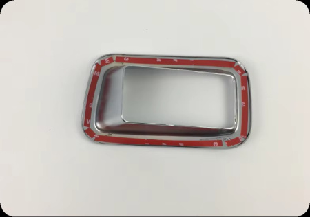 Toyota Highlander (2011-2013) хромированная рамка на заднюю противотуманную фару