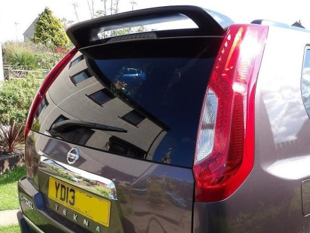 Nissan X-Trail (11–13) Задний спойлер, грунт под окраску.