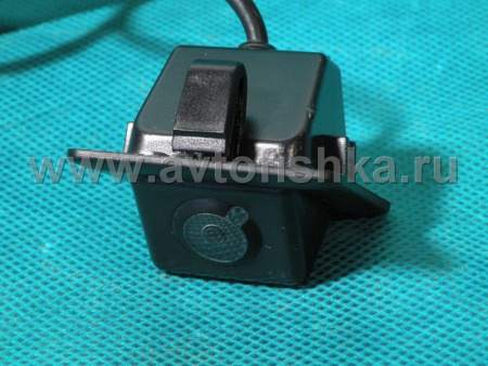 Toyota Land Cruiser Prado 150 (10-) камера заднего вида, цветная, герметичная, с относительной разметкой