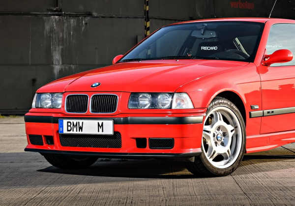 BMW 3 E36 91-00 седан бампер передний M3 дизайн