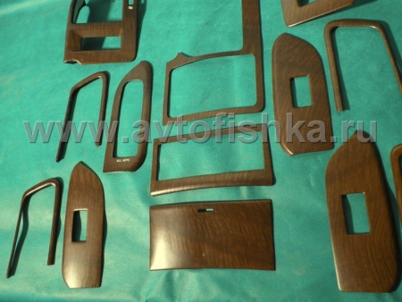 Toyota Land Cruiser Prado 150 (10-) накладки под дерево в салоне автомобиля, комплект 13 предметов