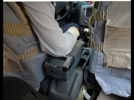 Ford Focus 2 (08-11) раздвижной кожаный подлокотник с бардачком и с подстаканниками, бежевый, черный или серый