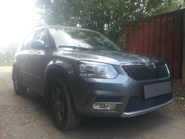 Skoda Yeti (14–) Защита радиатора, чёрная