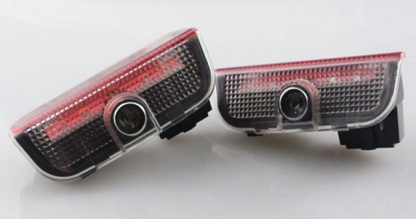 Volkswagen Габаритные светоотражатели в двери с проекцией логотипа, 2 части