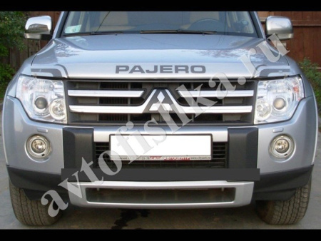Дефлектор капота серебристо-серый Mitsubishi Pajero 2007-