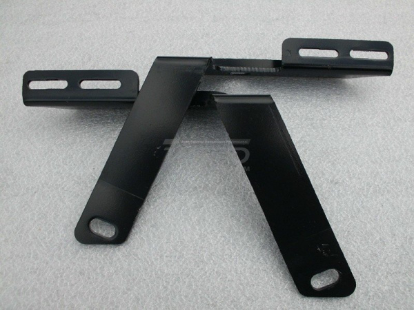 Toyota RAV4 (2012-) кронштейны крепления боковых порогов