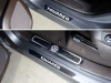 Volkswagen Touareg (14–) Накладки на пороги внутренние и внешние (зеркальные надпись)