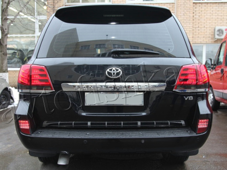 Toyota Land Cruiser 200 (07-15) фонари задние красные, дизайн Lexus
