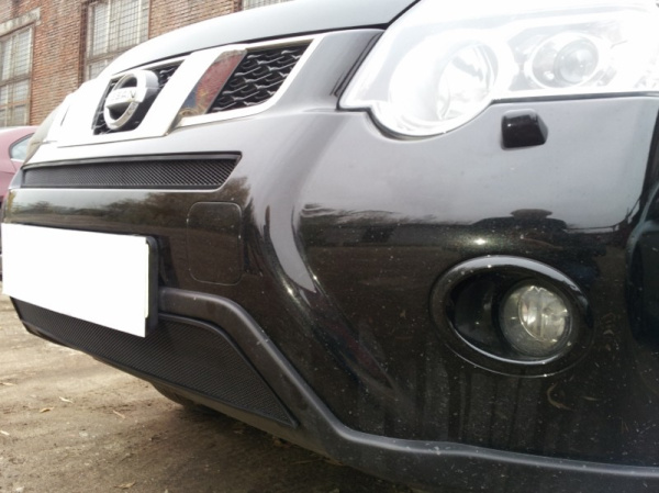 Nissan X-Trail (11–13) Защита радиатора, чёрная, середина