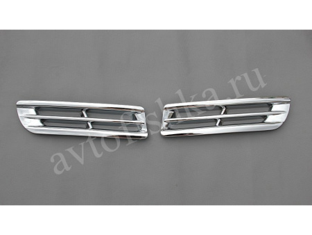 Toyota Highlander 10-12 пластиковые хромированные накладки на воздухозаборники переднего бампера