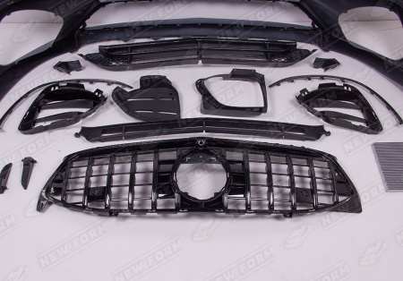 Mercedes-Benz CLA-Klasse C118/X118 2019 - н.в. Передний бампер 4.5 AMG черный