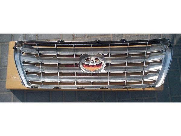 Toyota Land Cruiser 200 (12-15) передняя решетка радиатора, хром+серебро