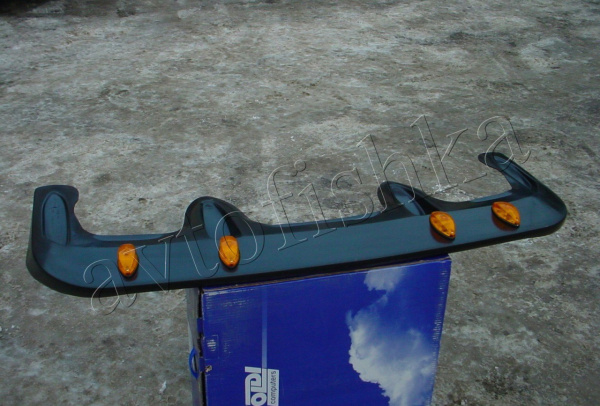 Toyota Land Cruiser 100, Lexus LX470 (98-07) козырек (спойлер) над лобовым стеклом, под покраску