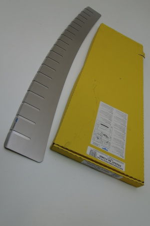 Volkswagen Passat B6 (05-) Combi накладка на задний бампер профилированная с загибом, нержавеющая сталь, к-кт 1шт.