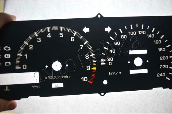 Toyota Corolla AE86 светодиодные шкалы (циферблаты) на панель приборов - классический дизайн