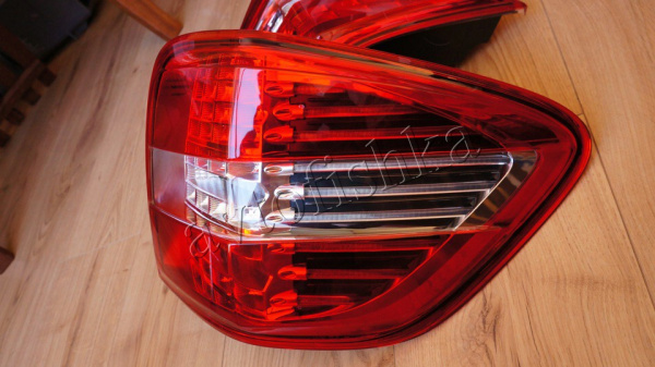 Mercedes W164 ML (08-11) фонари задние светодиодные красно-прозрачные ORIGINAL