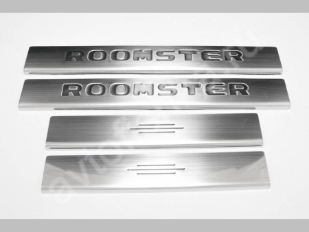 Skoda Roomster (2006-) накладки на пороги из нержавеющей стали, 4 шт.