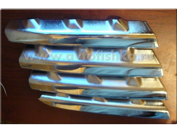 Nissan Qashqai (07-) накладки решетки радиатора хромированные, комплект 8 шт.